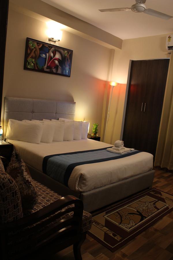 Pacific Inn Eco Central Gurgaon Exterior photo